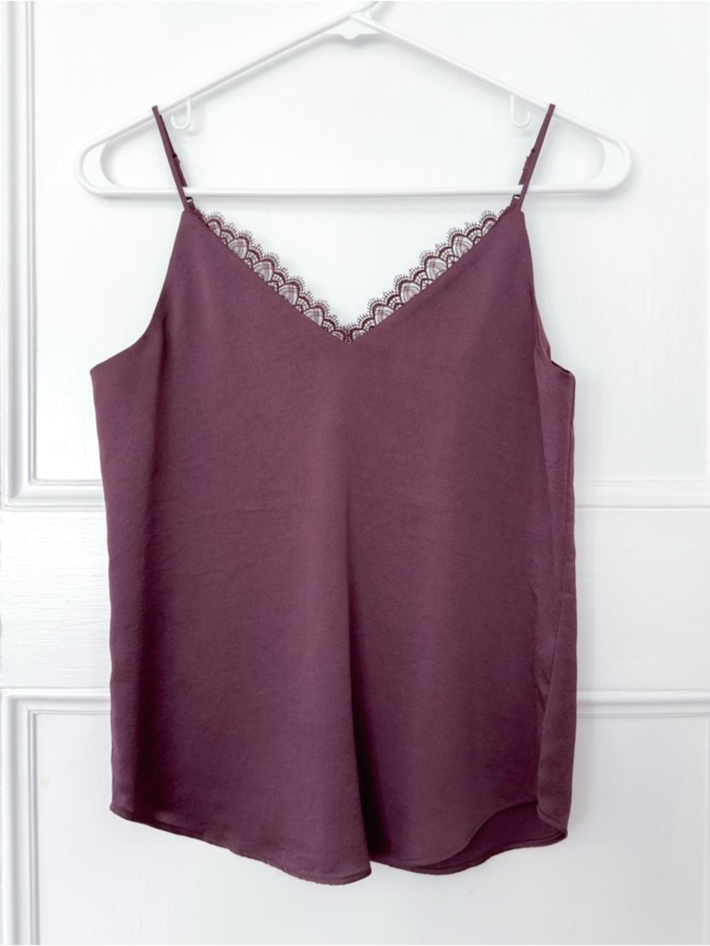 Express Plum Lace-Trim Tank Top